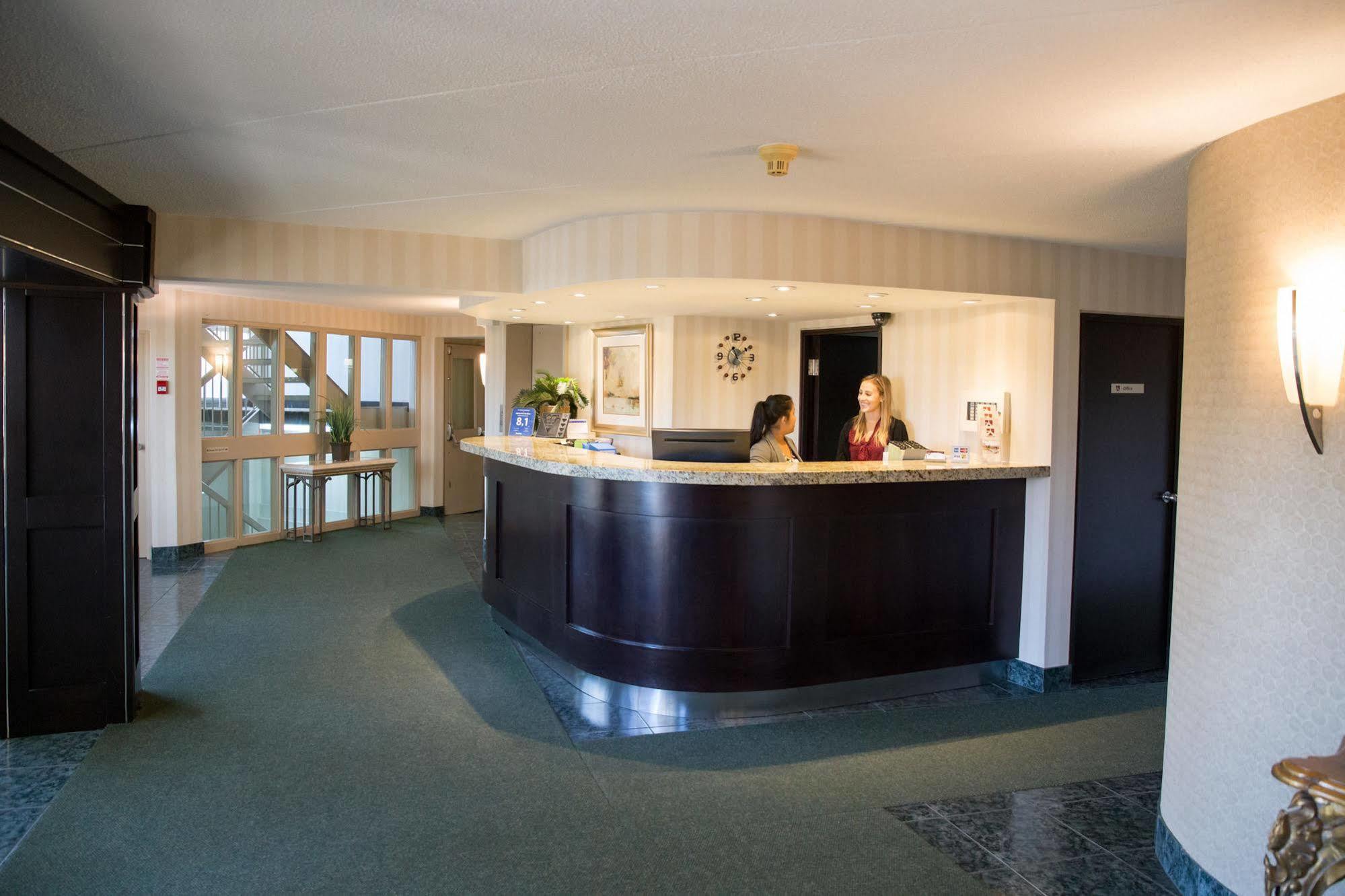 Admiral Inn Гамильтон Экстерьер фото